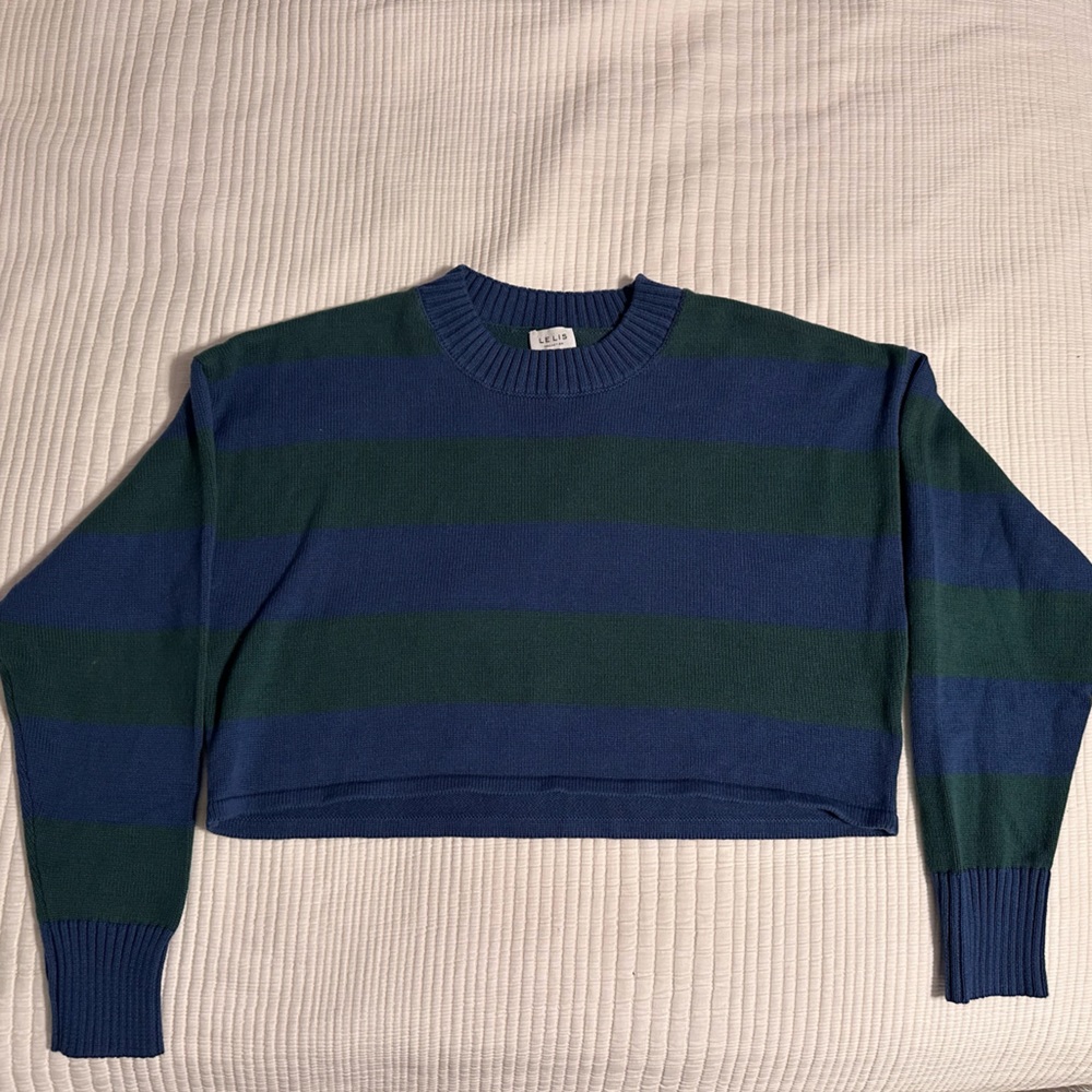 Cropped sweater